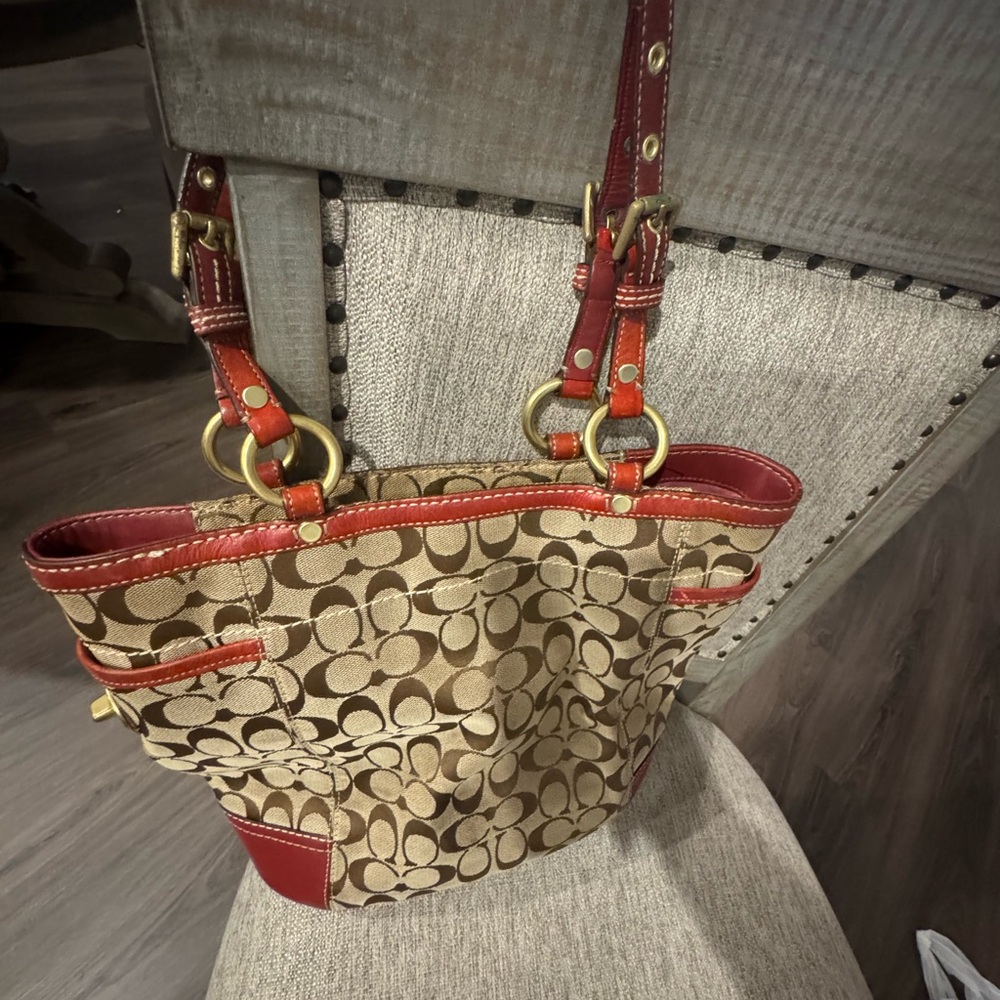 COACH Vintage Signature Canvas Red & Tan Gallery Top-Zip Tote with turnlock